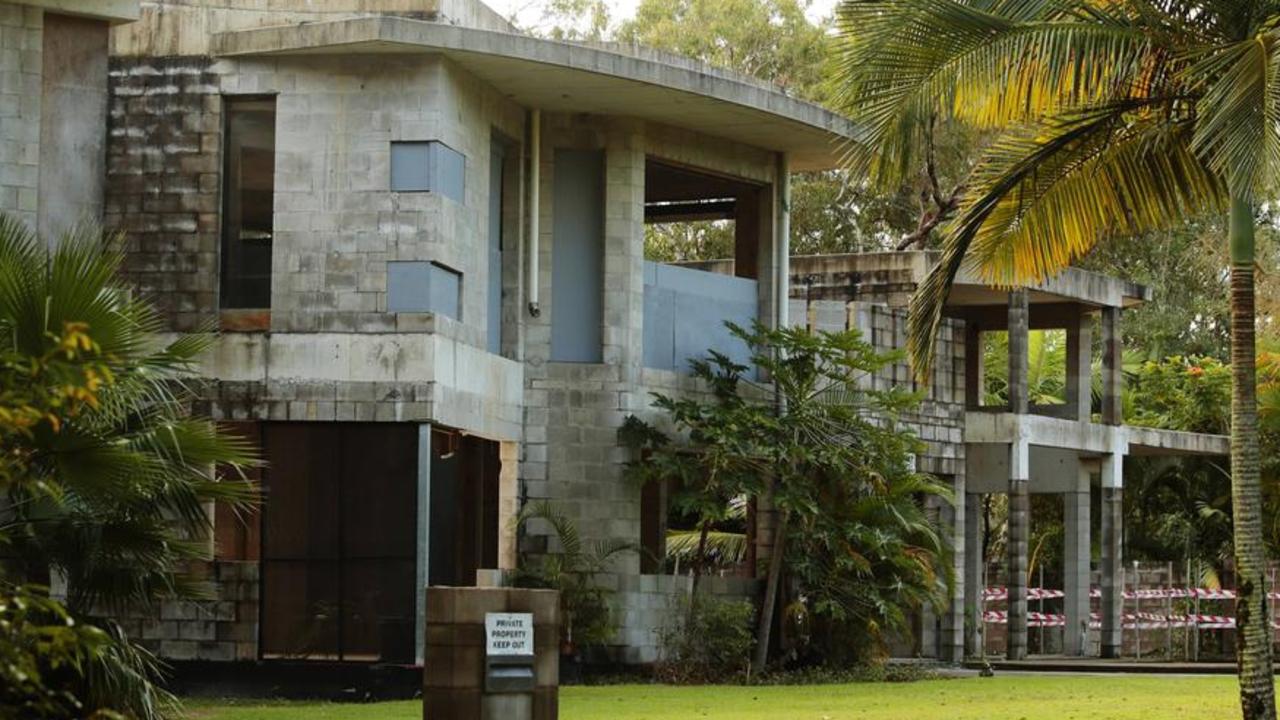 The Noosa North Shore home on Frying Pan Track before it received the luxury treatment.