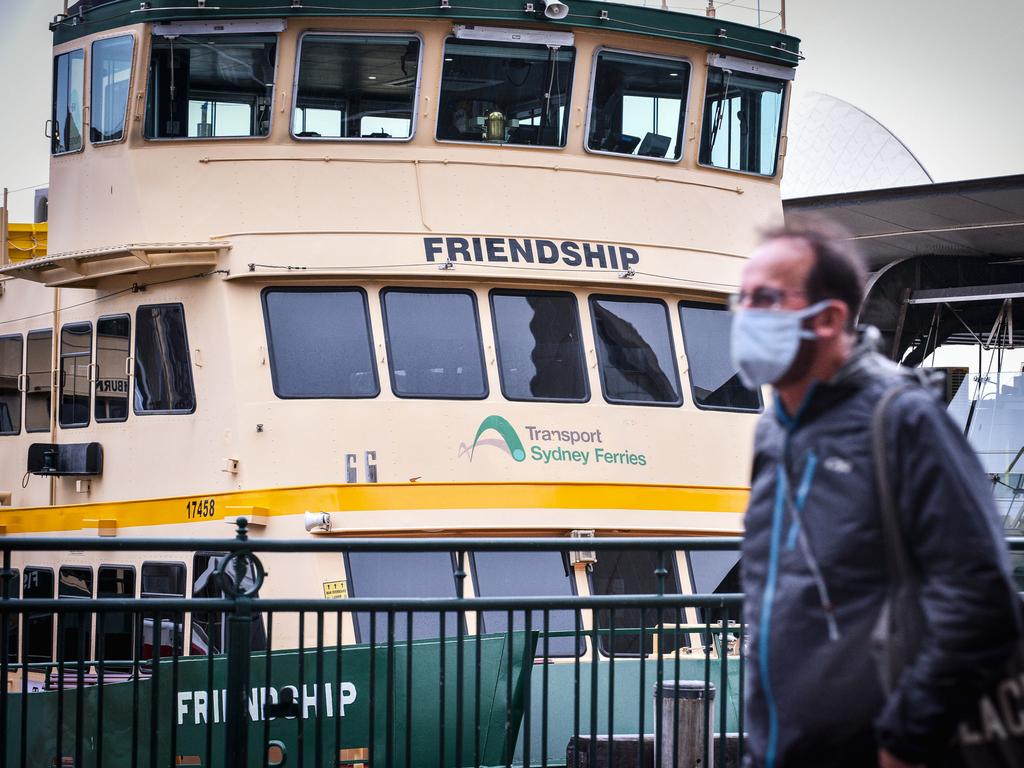 Masks are required on public transport, at all indoor venues and are recommended for crowded outdoor settings as well. Picture: Flavio Brancaleone / NCA NewsWire