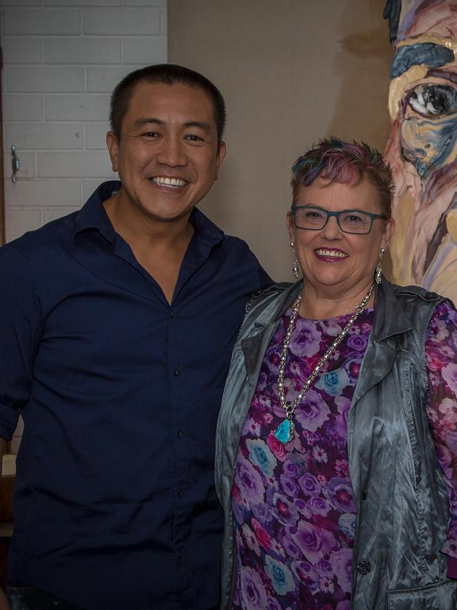 Lindy Chamberlain with artist Anh Do.