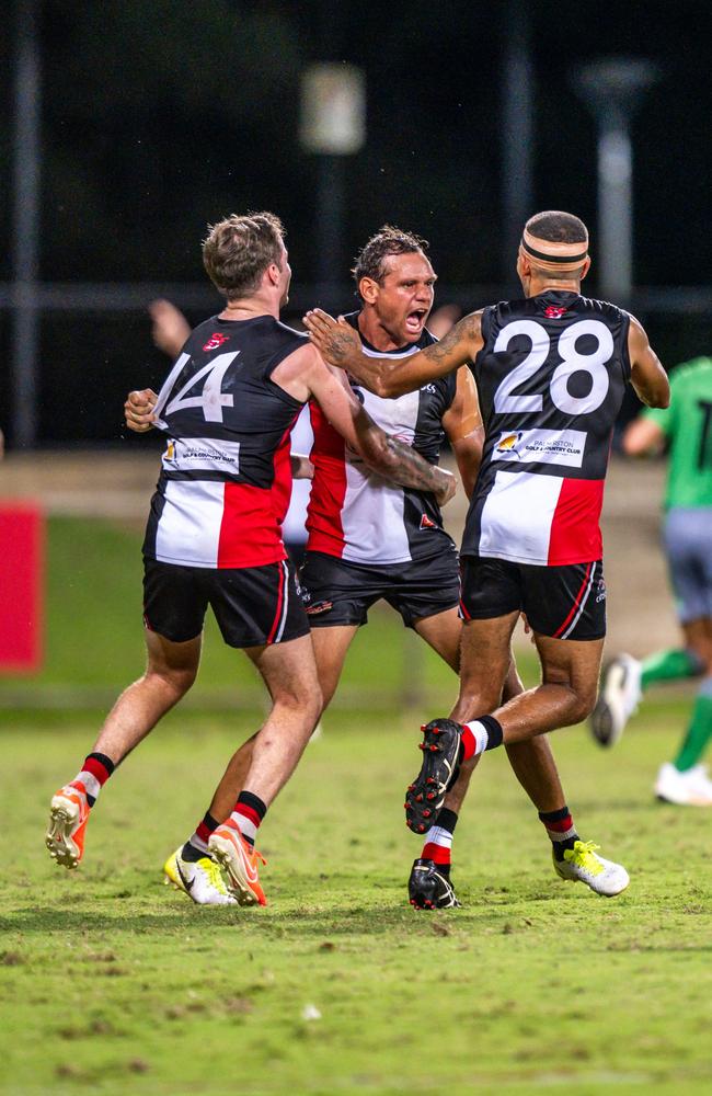 Steven Motlop playing for Southern Districts in the 2024-25 NTFL semi-final against the Nightcliff Tigers. Picture: Patch Clapp / AFLNT Media