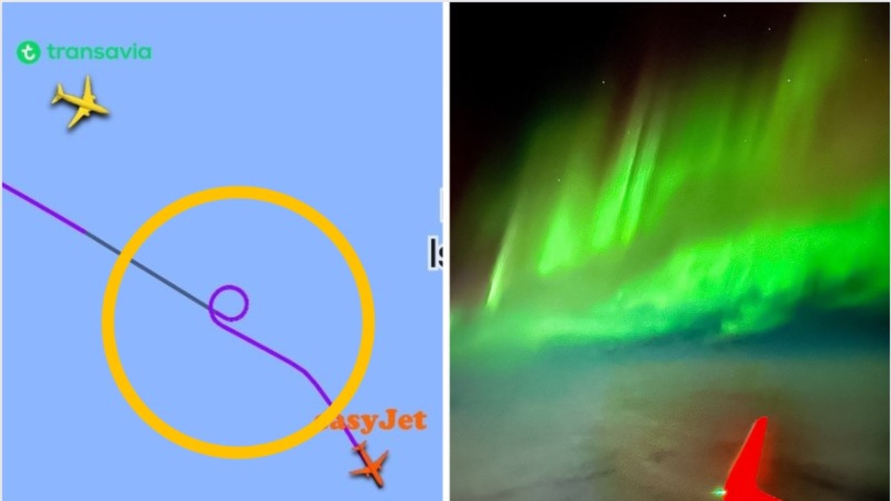 Pilots performed a loop so passengers could enjoy the Northern Lights.