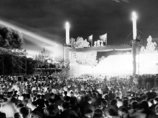 The stage at 1955 Carols by Candlelight in the Alexandra Gardens.