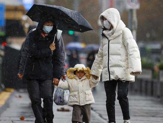 A polar blast arrives in Melbourne for the first day of winter.   Picture: Alex Coppel.