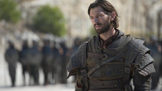 Covered up ... Anna Kendrick wants to see more (much more) of actor Michiel Huisman on Game of Thrones. Picture: Foxtel