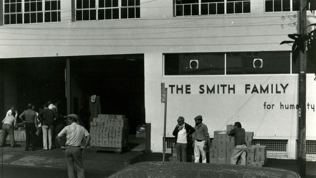 Smith Family hamper delivery in the 1970s. Picture: The Smith Family