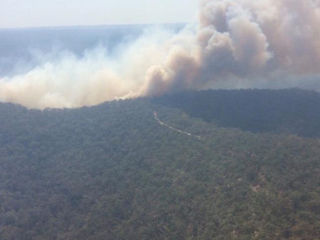 Image posted by the NSW RFS - Hawkesbury District on November 26 2019. Fire in Three Mile.