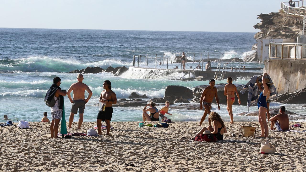 Bronte Beach Swimmer Missing After Being Caught On Rip | Daily Telegraph