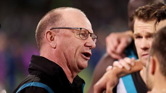 Ken Hinkley asks his players for another effort at three-quarter time but the home side came up short when it counted. Picture: James Elsby/AFL Photos via Getty Images