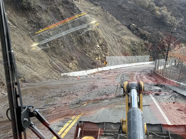 The Topanga Canyon Boulevard is covered in mud after torrential rainfall. Picture: X/CaltransDist7