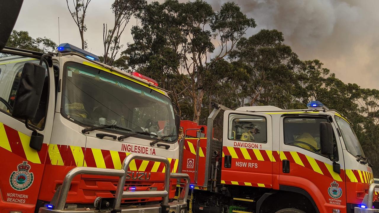 Bushfires Nsw: Tony Abbott Filmed In Dramatic Fire Rescue 