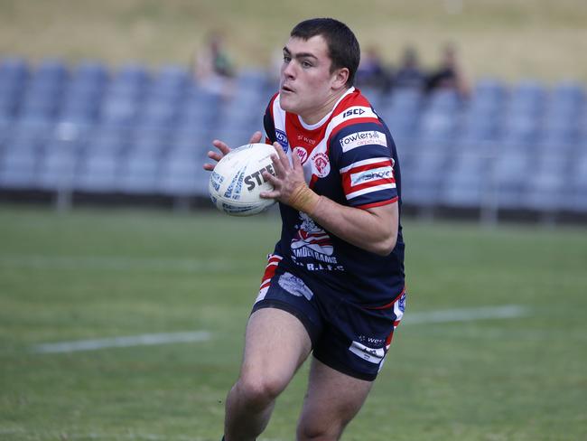 Jake Jones takes a pass. Picture Warren Gannon Photography