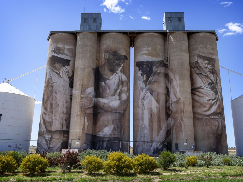 Silo art at Brim in Victoria. Photo: Adrian Tusek.