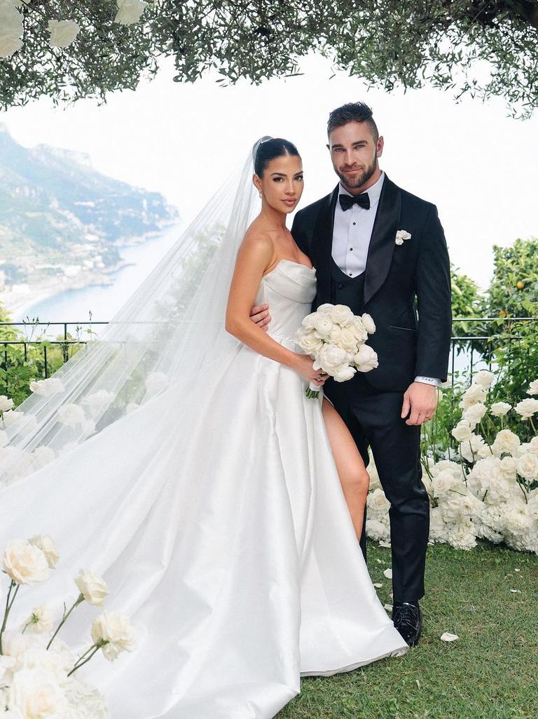 Rachel Dillon and Tobi Pearce tie the knot in Italy. Picture: Instagram.