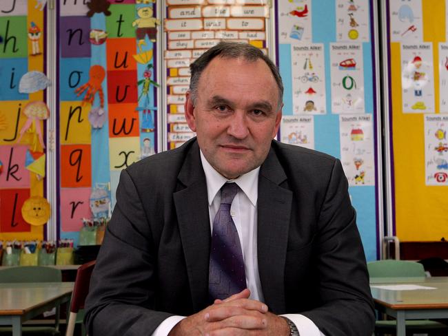Berwick Lodge Primary School principal Henry Grossek is introducing anti-bullying rules.