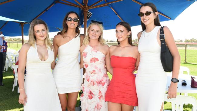 Ava Wood, Sydney Neiman, Erin Farrar, Araminta Wood and Beatrice Lonsdale at Moama Bowling Club Echuca Cup. Picture: David Smith