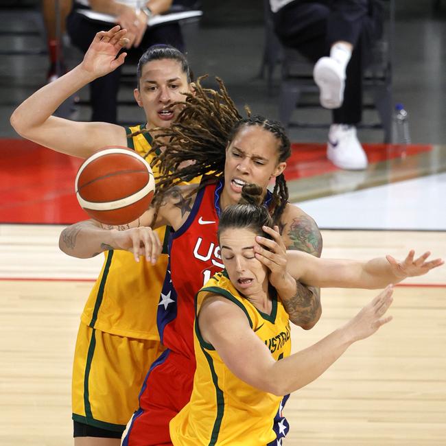 Brittney Griner #15 of the United States is defended by Marianna Tolo (L) #14 and Jenna O'Hea #4 of the Australia Opals. Picture: Ethan Miller/Getty Images/AFP