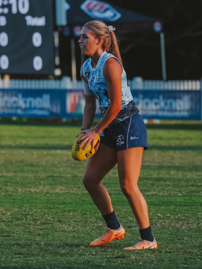 Coorparoo player Grace Roberts-White in action. Picture: Clyde Scorgie/Brooke Sleep Media