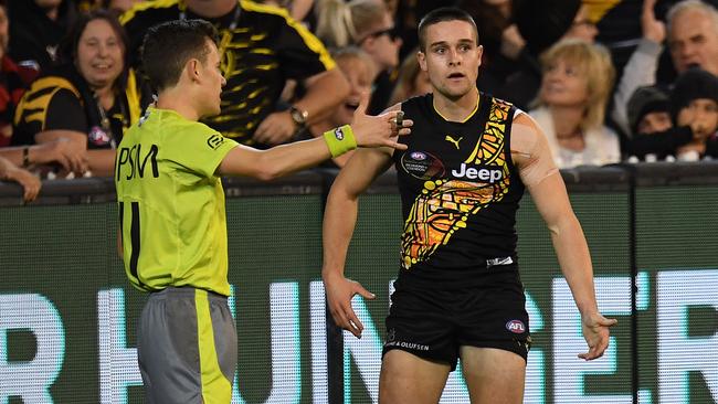 Jayden Short can’t believe umpire Curtis DeBoy’s rushed behind decision.