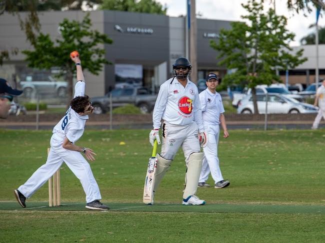 School of Rural Health students versing Dubbo Base Hospital staff at an annual cricket match. Photo: Supplied.