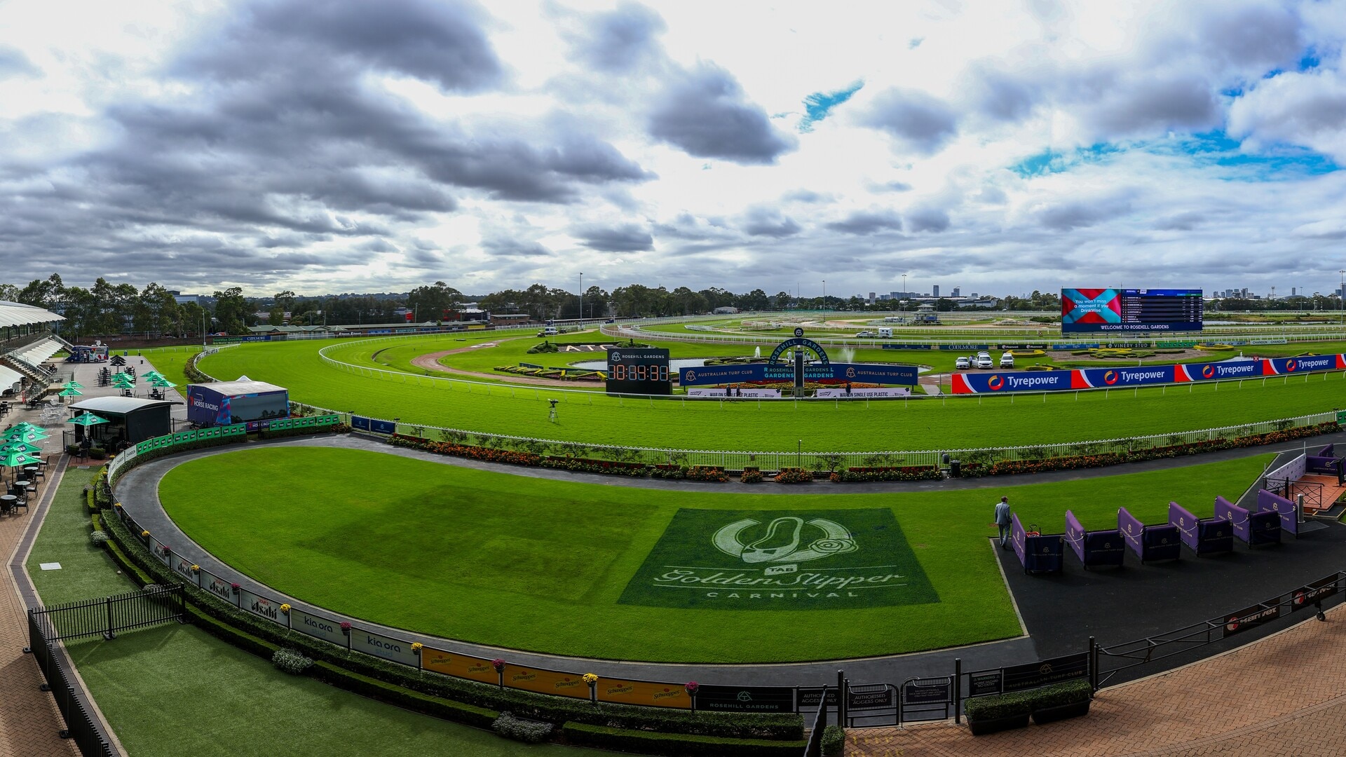 Vote to approve sale of Rosehill Gardens Racecourse for major housing project