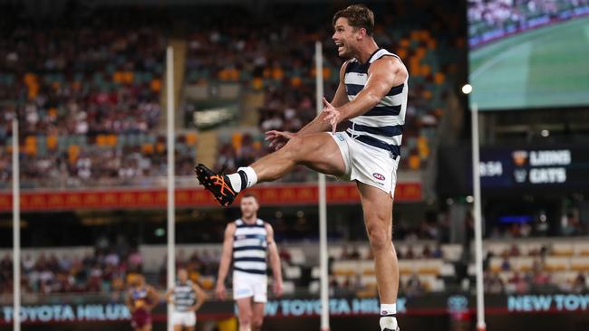 The Cats’ Tom Hawkins kicks at goal. Picture: Michael Klein