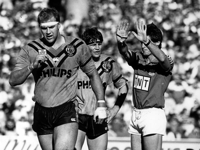 Captain Wayne Pearce looks on as Paul Sironen is sent to sin bin by referee Bill Harrigan during the Balmain versus Penrith Winfield Cup game at Leichhardt Oval on August 27, 1989. Picture: Steve Moorhouse.