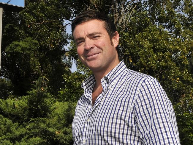 Peter De Angelis wants to build a new hotel on the site of the dilapidated Fontainebleu motor-inn, at Casula, and will hold a community forum to discuss the matter on the weekend.