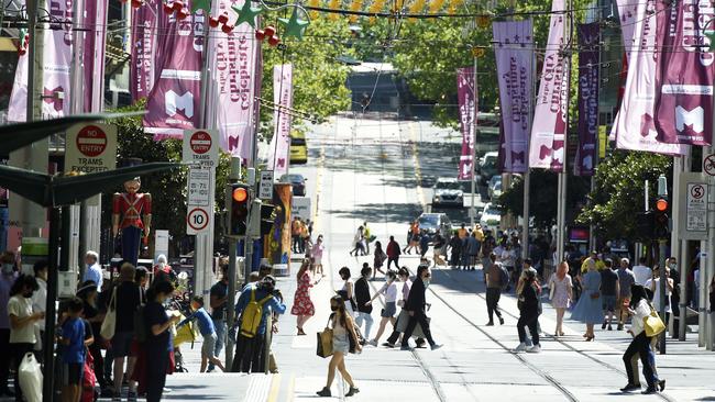 Christmas shoppers crowd the Bourke Street Mall in Melbourne. Picture: Andrew Henshaw/NCA NewsWire