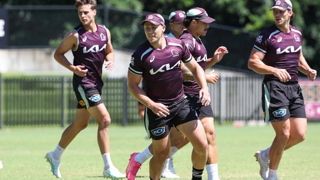 Billy Walters in action at Broncos training at Red Hill. Pics Adam Head