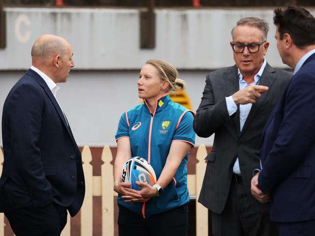 Nick Hockley speaks to Australia’s Ashes captain Alyssa Healy. Picture: Mark Metcalfe/Getty Images.