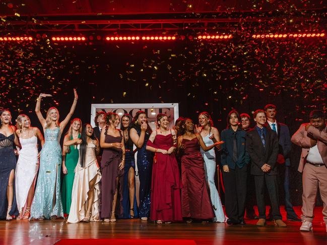 Nhulunbuy Class of 2024 confetti finale. Picture: Leicolhn McKellar