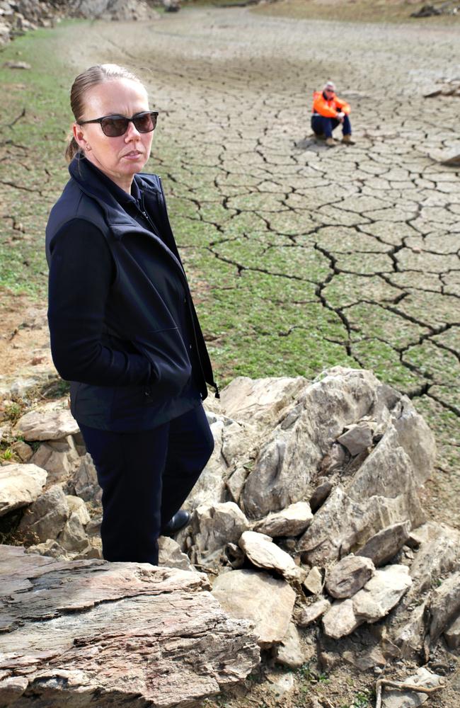 David and Kelly-Ann Younie work at Burrendong Dam Reflections caravan park. Picture: Dean Marzolla