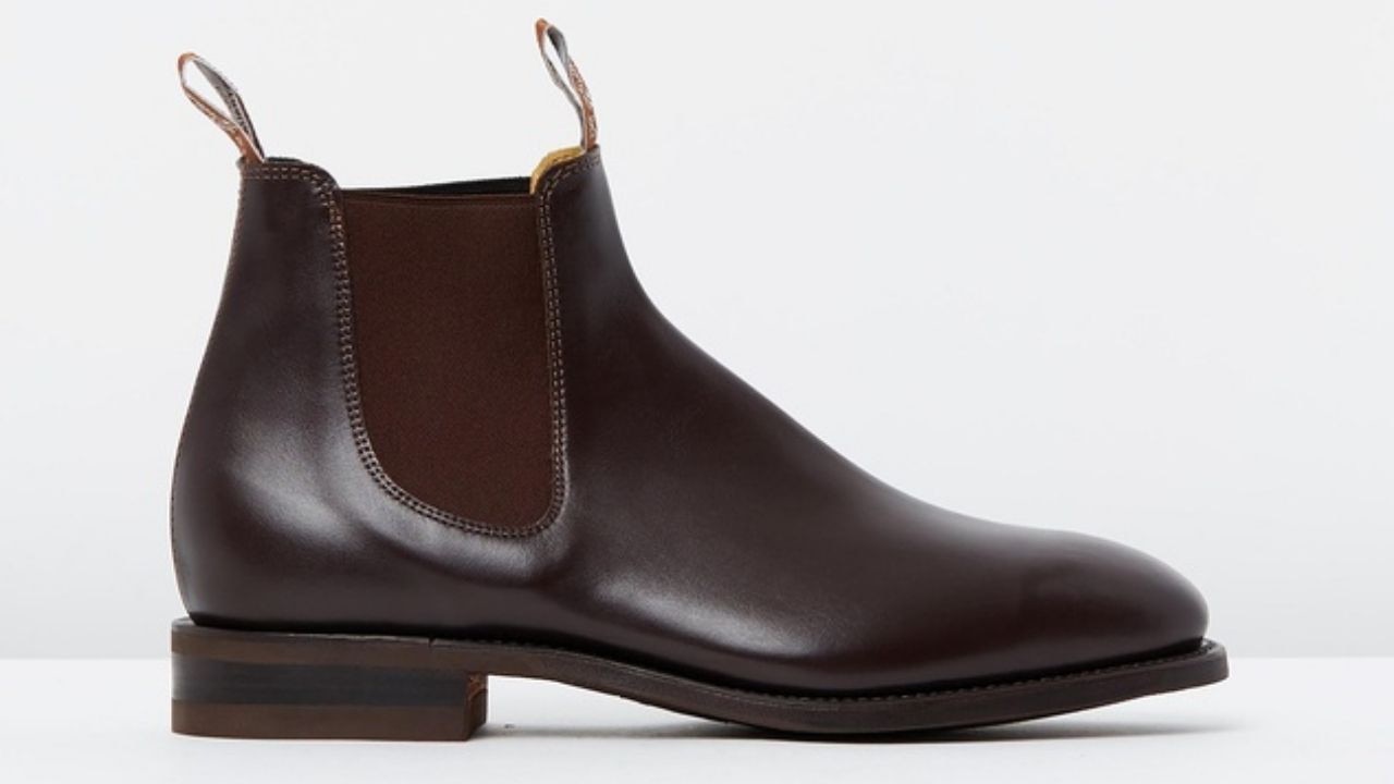 RM Williams Boots Online  Yearling Chestnut Leather Chelsea Boots