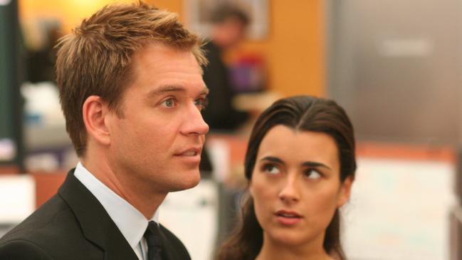 Young hearts … NCIS former co-stars Michael Weatherly and Cote de Pablo in a scene from the early years of the CBS/10 show. Picture: Supplied/CBS.