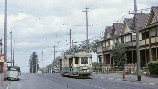 An old photo of the tram to Bondi along Bondi Rd.