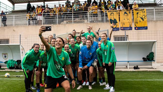 Sam Kerr takes selfie with the Matildas at Montpellier in France. Picture: FFA