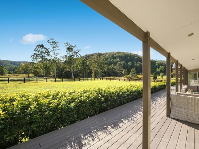 143 Stinsons Lane, Yarramalong. Central Coast real estate.