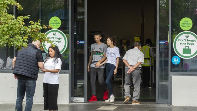 Shoppers leave Woolworths Berala on January 3 before masks were mandatory. Picture: Jenny Evans/Getty Images