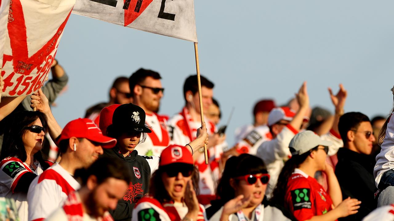 Dragons fans on the hill at Kogarah.