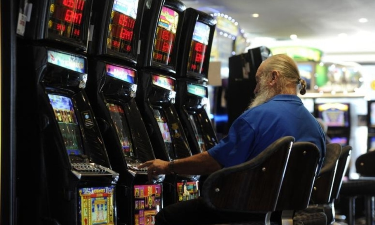 Pokies to be phased out in Tasmania