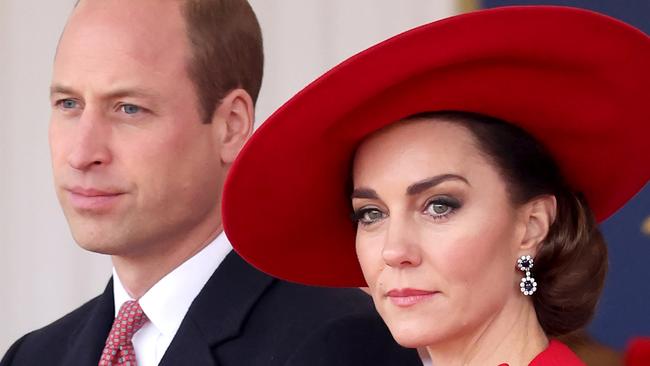 LONDON, ENGLAND - NOVEMBER 21: Prince William, Prince of Wales and Catherine, Princess of Wales attend a ceremonial welcome for The President and the First Lady of the Republic of Korea at Horse Guards Parade on November 21, 2023 in London, England. King Charles is hosting Korean President Yoon Suk Yeol and his wife Kim Keon Hee on a state visit from November 21-23. It is the second incoming state visit hosted by the King during his reign. (Photo by Chris Jackson/Getty Images)