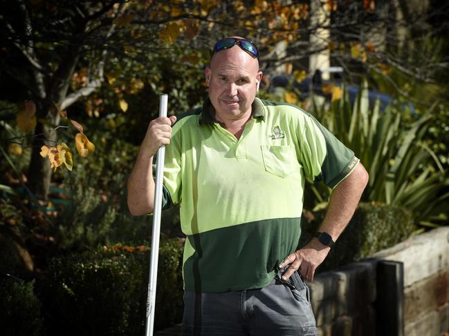 Jim’s Mowing franchisee Steve Thompson is fighting the government at VCAT over last year's Covid-19 lockdown. Picture: Andrew Henshaw / NCA NewsWire