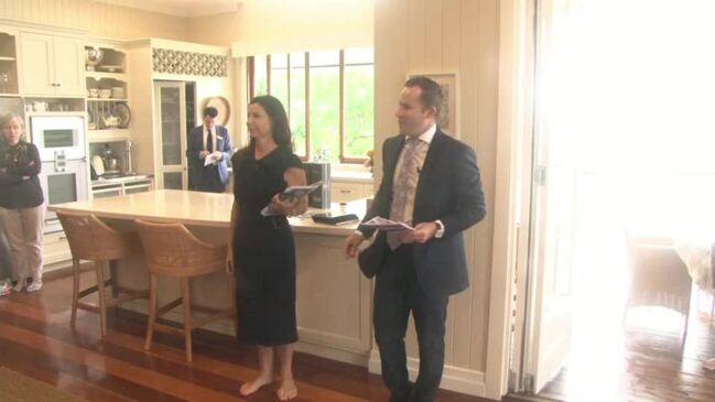 Replay: Brisbane house auction – 12 Corner St, Grange