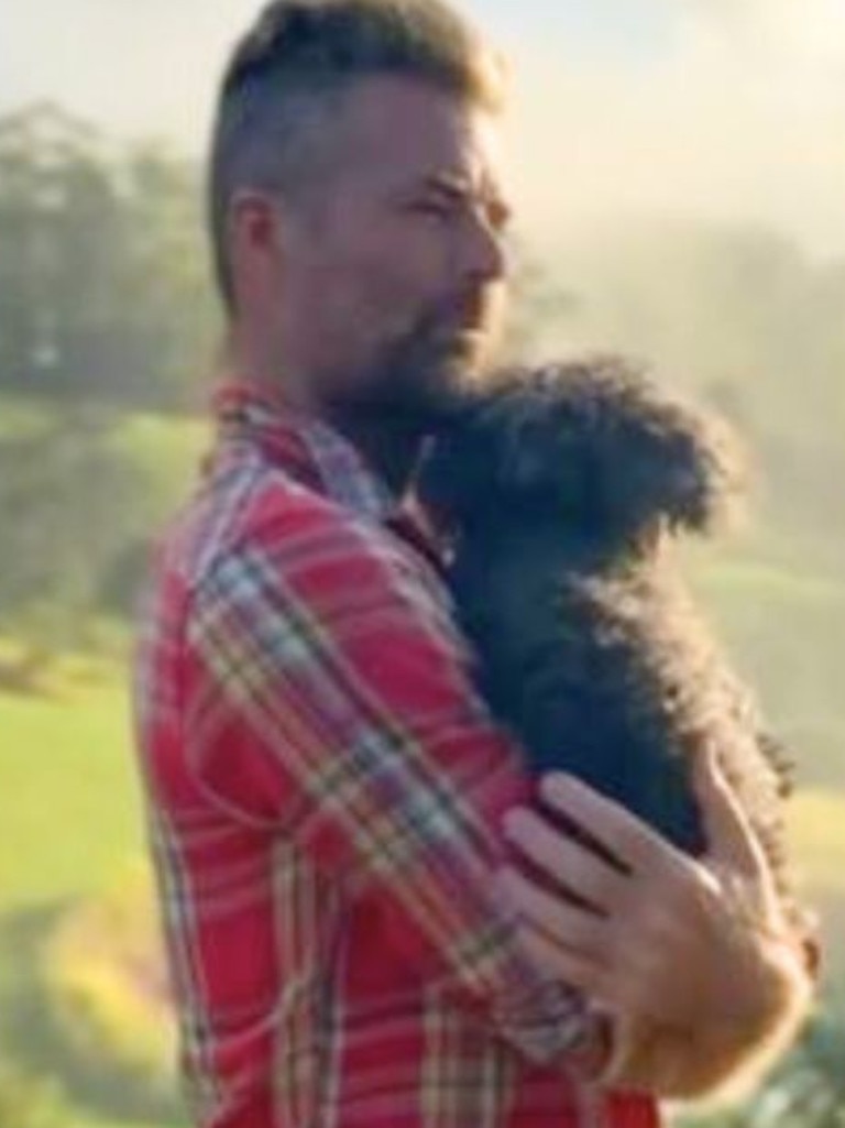 Pete Evans has gone more casual these days. Picture: Instagram/memoriesofawildone