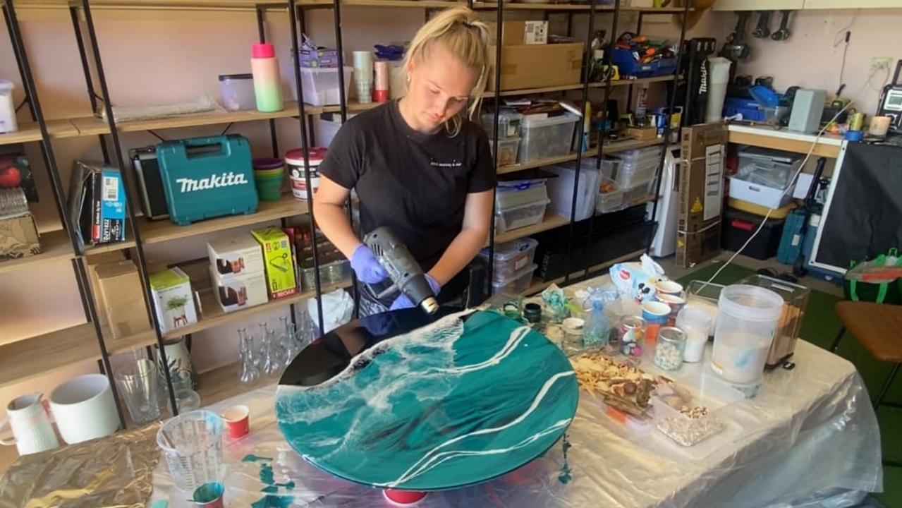 Ms Murray uses resin to create the memorial piece. Picture: Brielle Burns/news.com.au