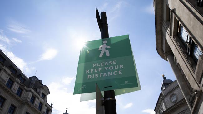 A social distancing sign on Regent Street in 