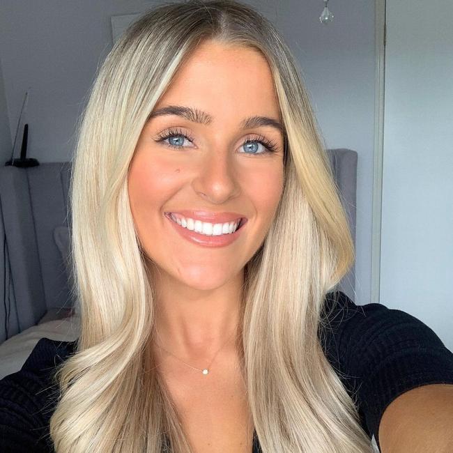 The 21-year-old said the rumours put her livelihood in ‘jeopardy’. Picture: Instagram/ChloeRoberts