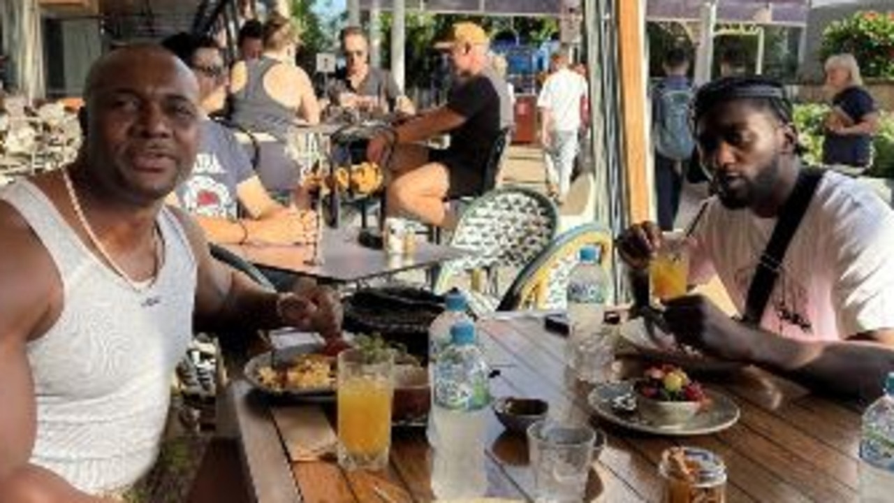 Crawford’s Coast brekkie: Boxing champ and the attempted murderer