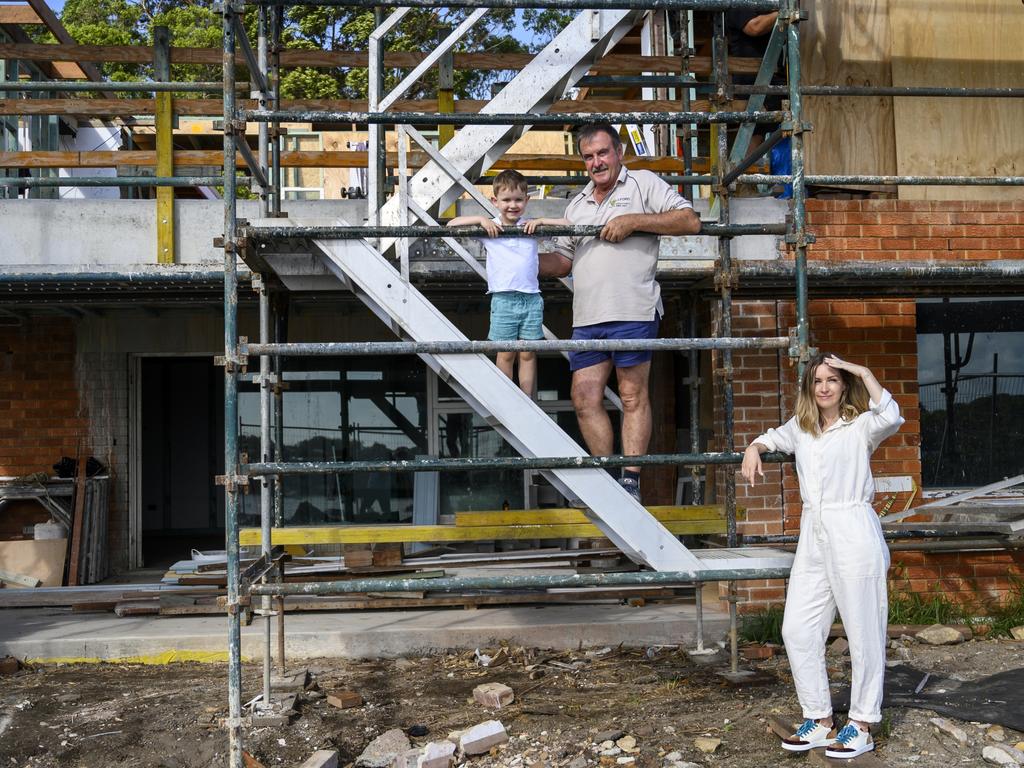 Kerrie-Ann Jones, her father/builder Keith Sharpe and son Ari. Picture: Darren Leigh Roberts