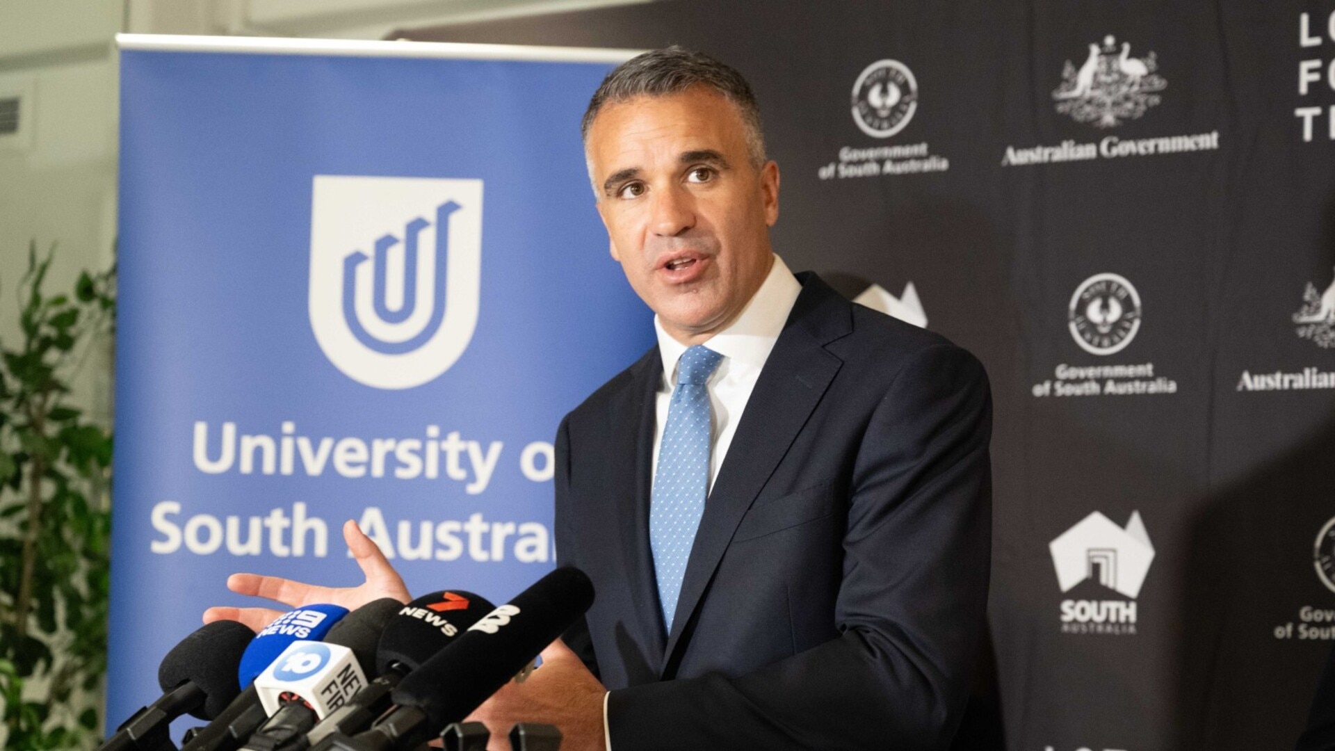 Foreign student cap could undermine AUKUS: Peter Malinauskas